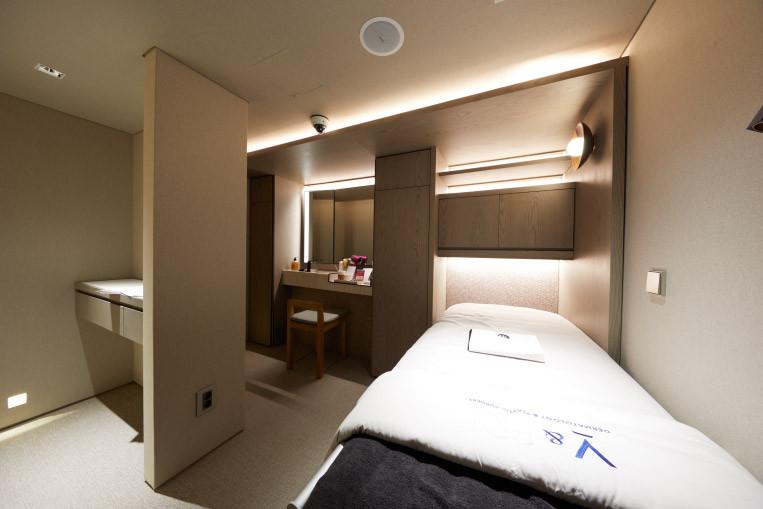 V&MJ Dermatology Clinic & Plastic Surgery4