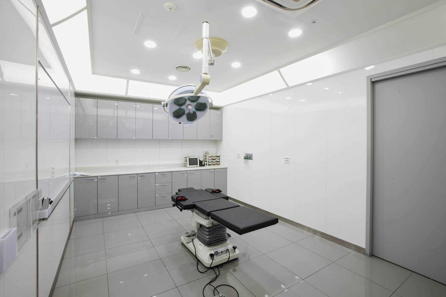 Girin Plastic Surgery3