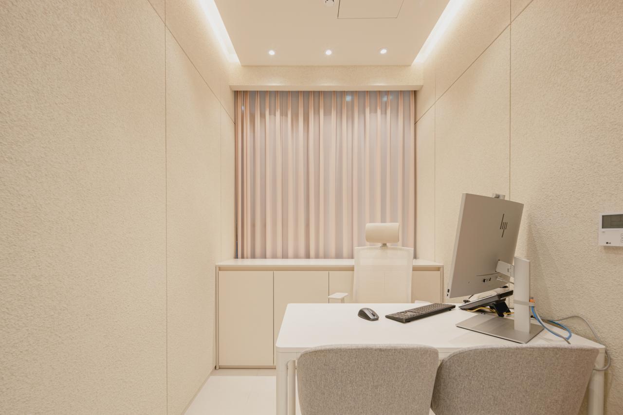 Floria Clinic2